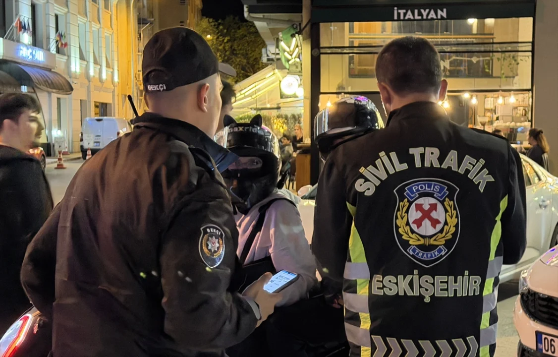 Eskişehir'de asayiş ve trafik denetimi yapıldı
