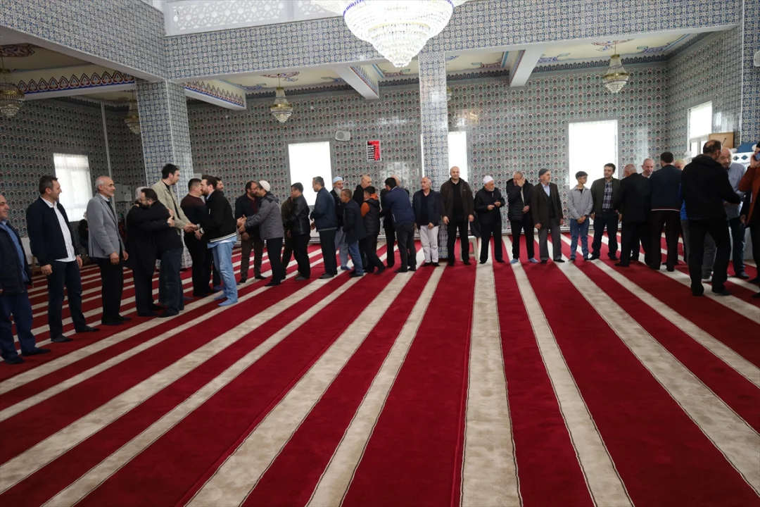 Orta İmam Hatip Lisesi Mezunları Derneğinden bayramlaşma programı