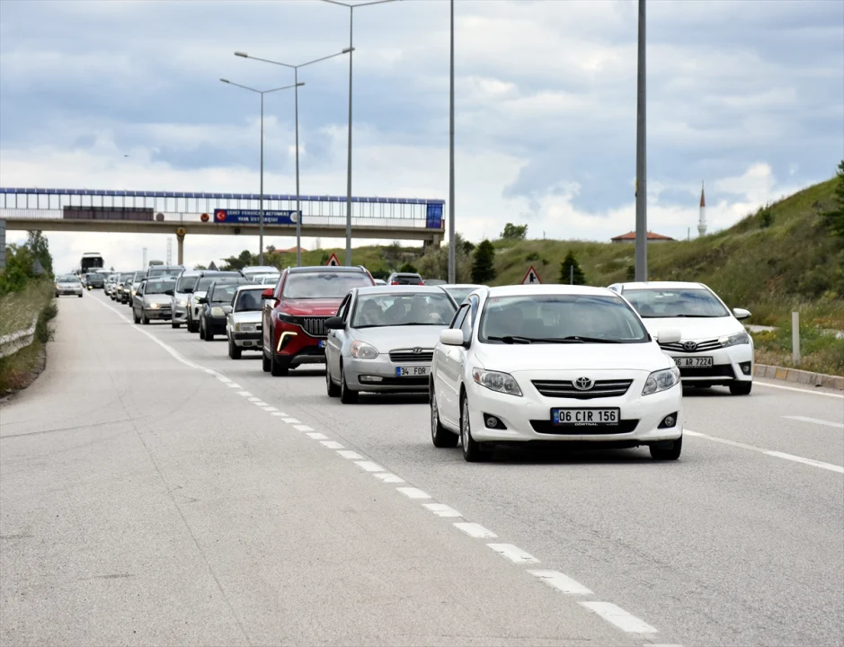 Kırıkkale'de bayram tatilinden dönüş yoğunluğu başladı
