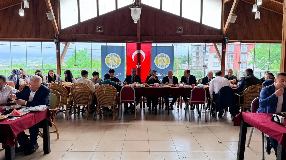 Akıncılar'da YKS'ye girecek öğrencilere moral etkinliği düzenlendi