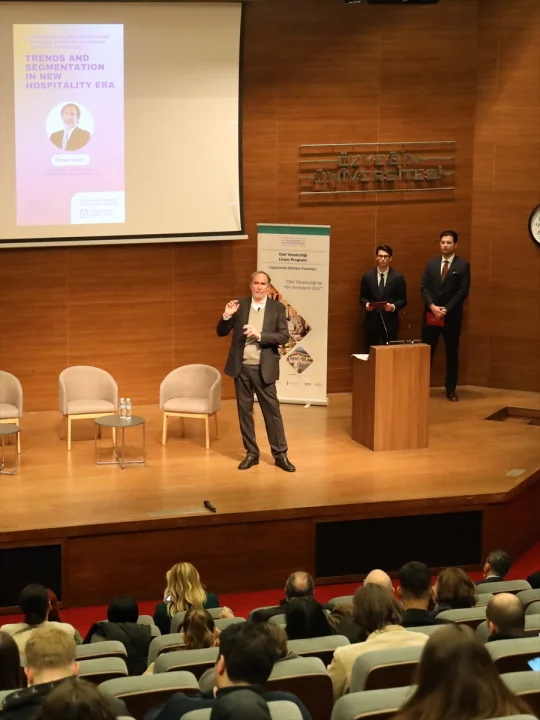 Özyeğin Üniversitesi gastronomi ve turizm sektörünün geleceğine yönelik konferans düzenledi