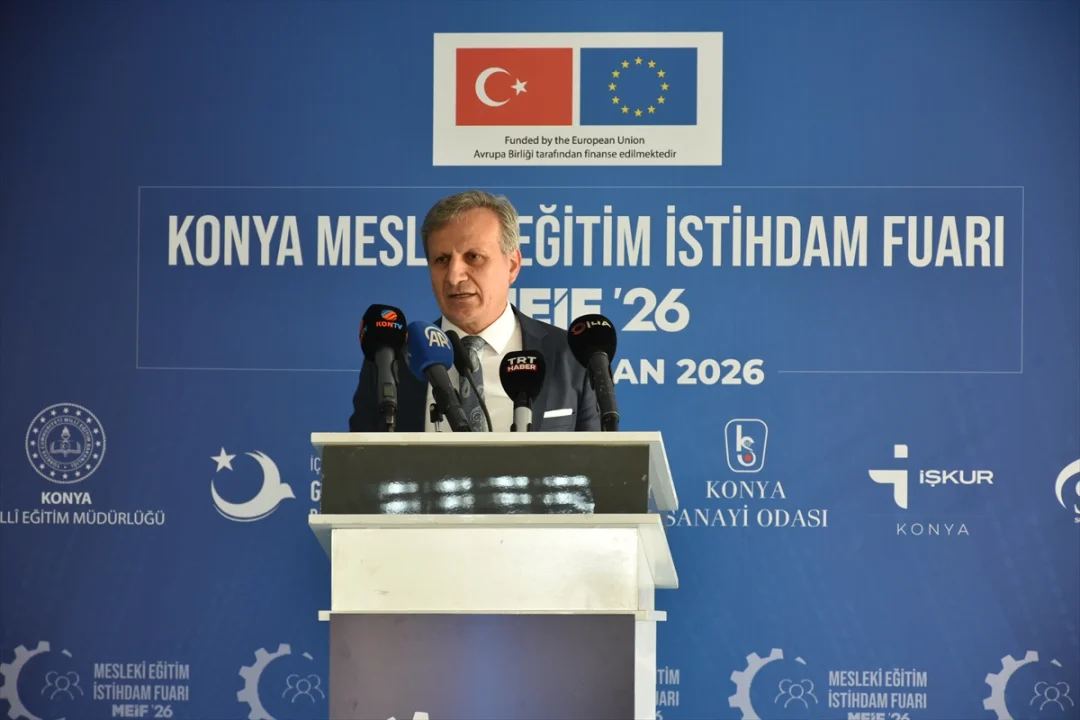 Konya'da iş dünyası ile öğrencileri buluşturacak fuar kapılarını açtı