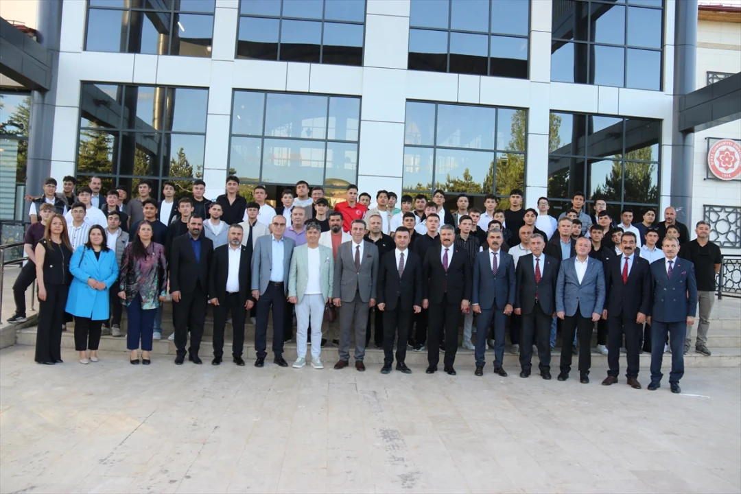 SESOB meslek lisesi öğrencilerini ödüllendirdi
