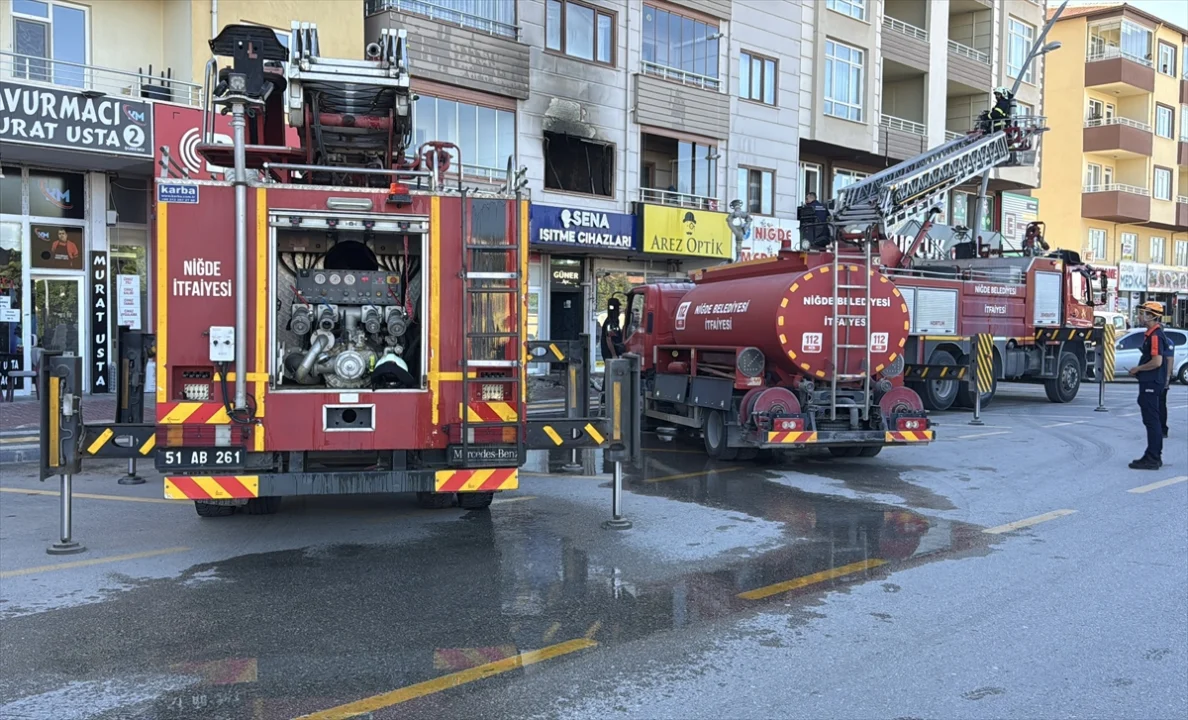 Niğde'de bir evde çıkan yangın hasara neden oldu
