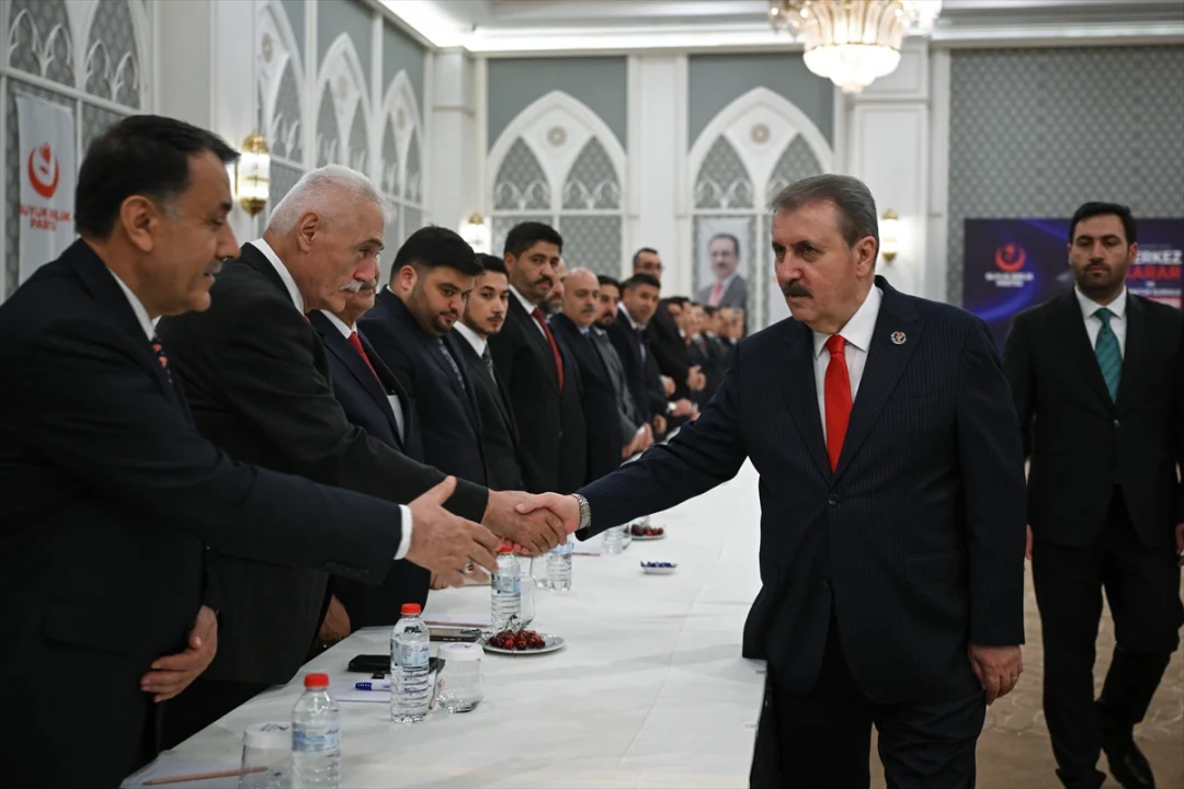 BBP Genel Başkanı Destici, MKYK öncesi basın toplantısı düzenledi