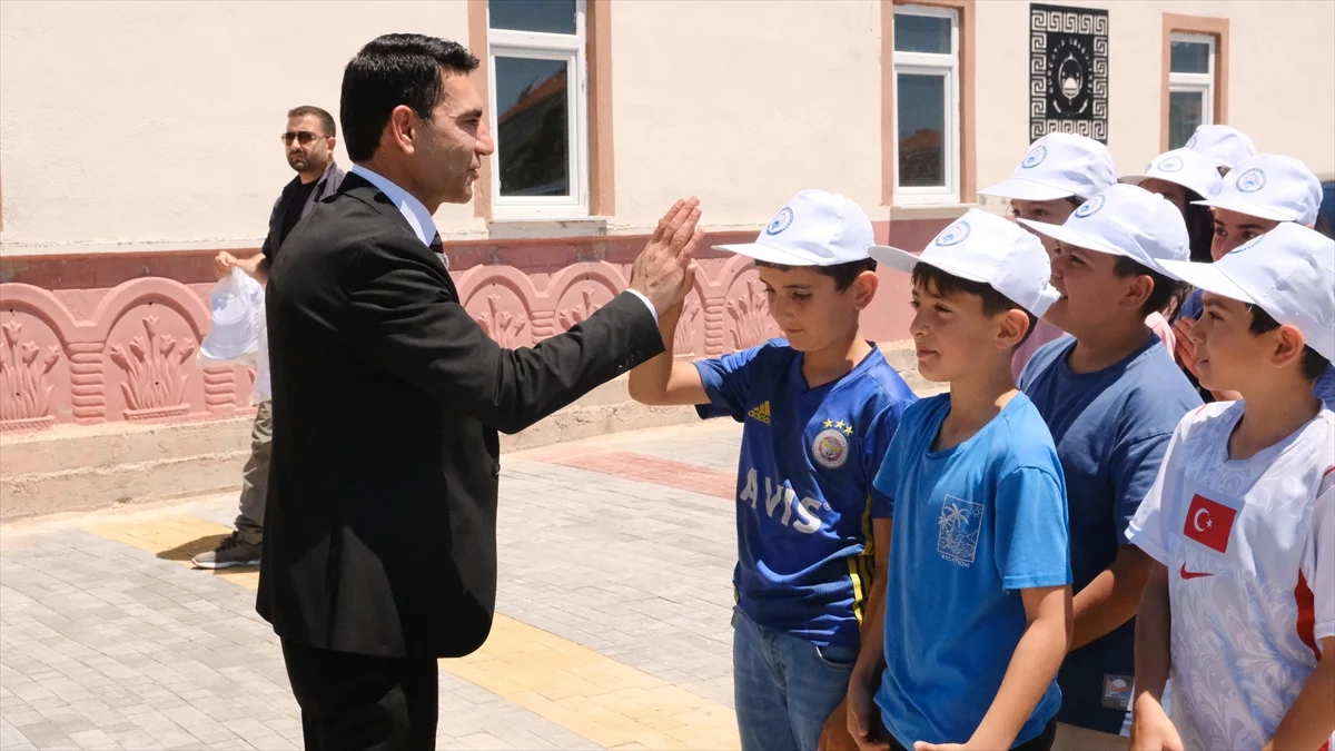 Gürçayır Belediyesinden öğrencilere yıl sonu şenliği