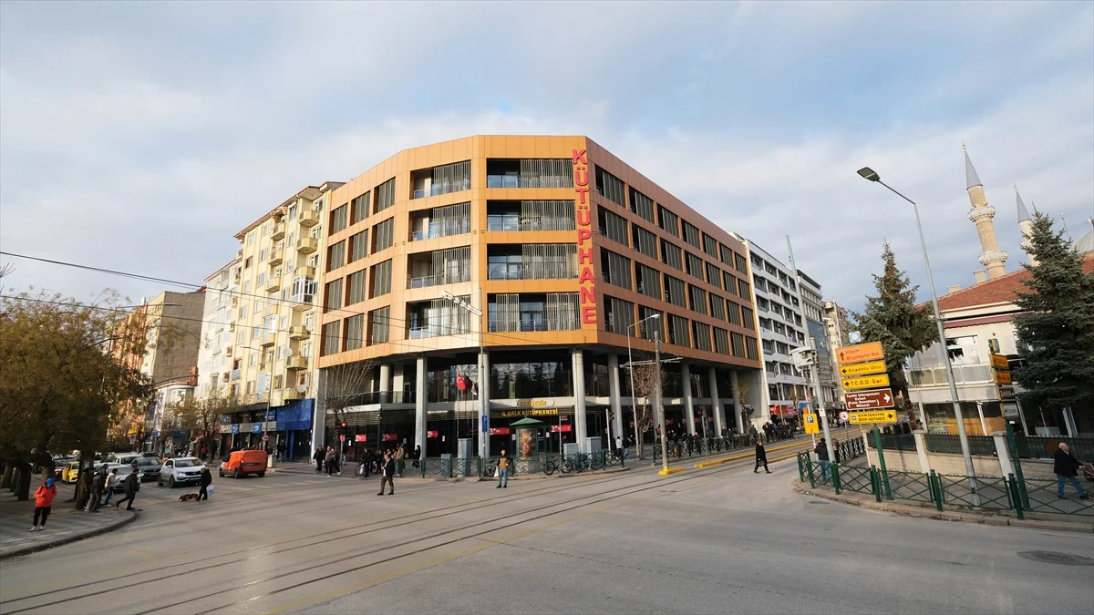 AK Parti Eskişehir İl Başkanı Albayrak'tan İl Halk Kütüphanesi paylaşımı