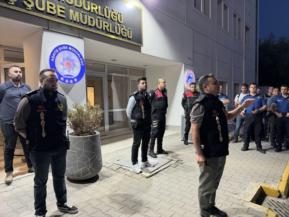 Eskişehir'de asayiş ve trafik denetimi yapıldı