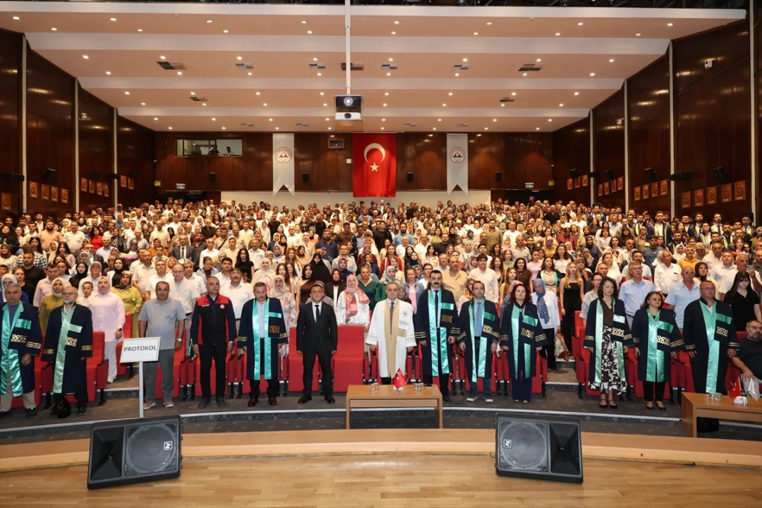 Erciyes Üniversitesi Ziraat Fakültesi 15. dönem mezunlarını verdi