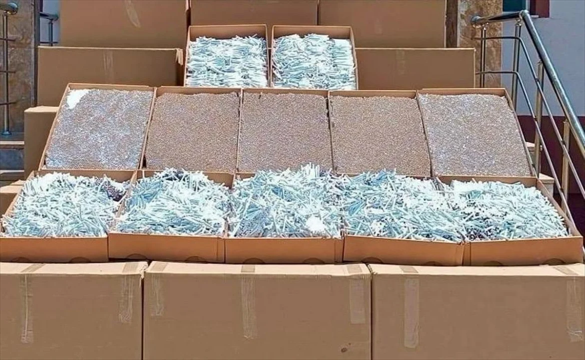 Kırşehir'de 1 milyon 26 bin doldurulmuş makaron ele geçirildi
