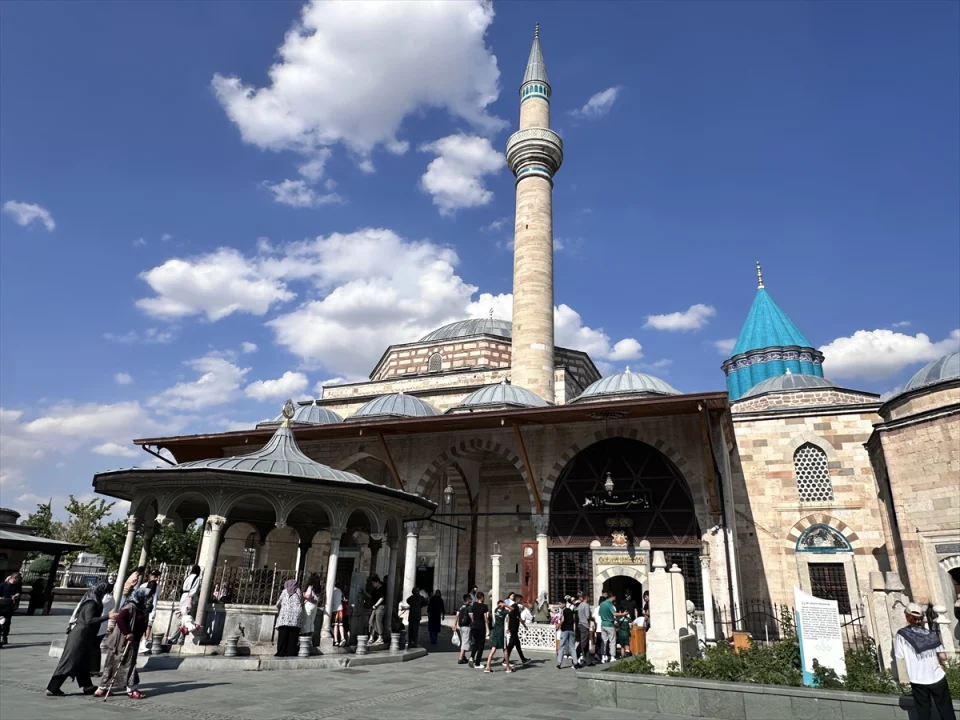 Mevlana Müzesi yılın ilk yarısında 1 milyon 442 bin 502 ziyaretçiyi ağırladı