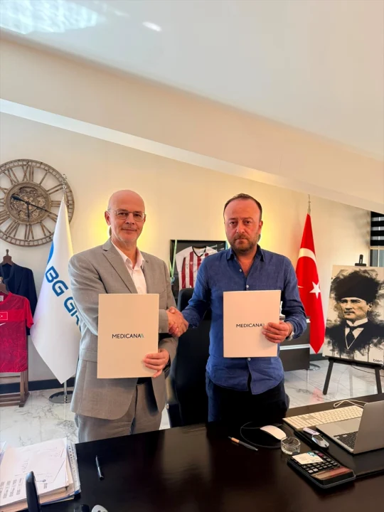 Sivasspor'un sağlık sponsoru yine Medicana oldu