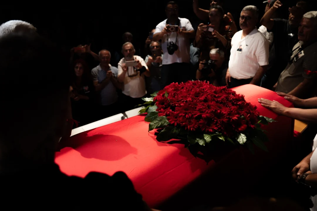 Vefat eden şair ve yazar Ahmet Telli için İnşaat Mühendisleri Odası'nda tören düzenlendi