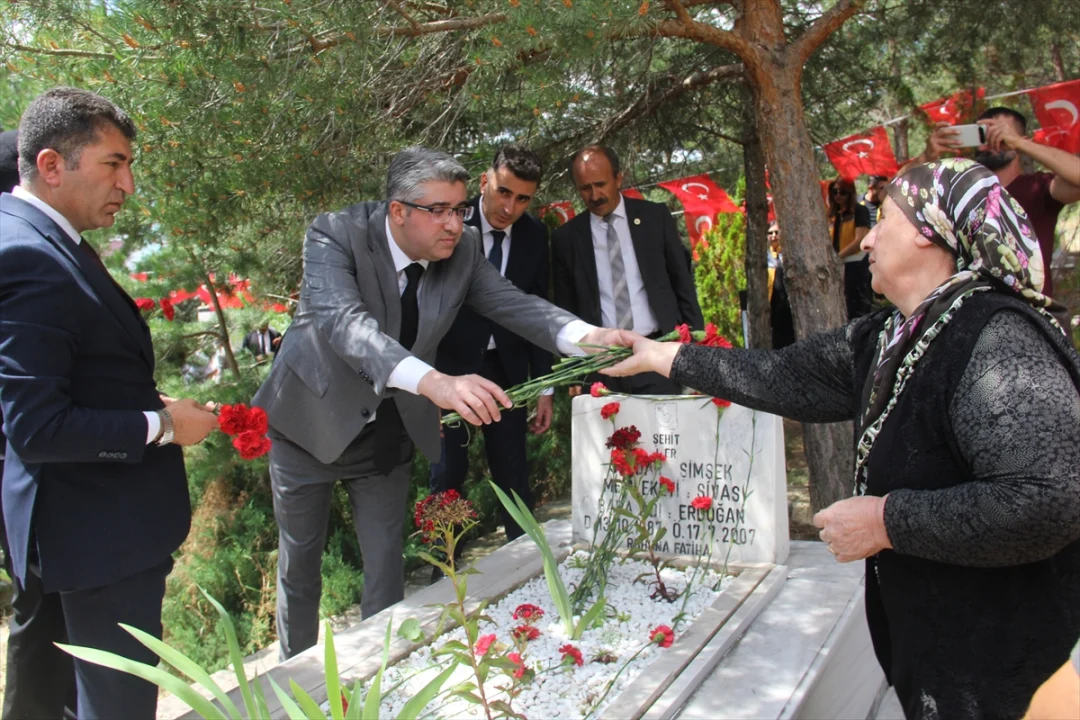 Zara'da 15 Temmuz Demokrasi ve Milli Birlik Günü programı düzenlendi