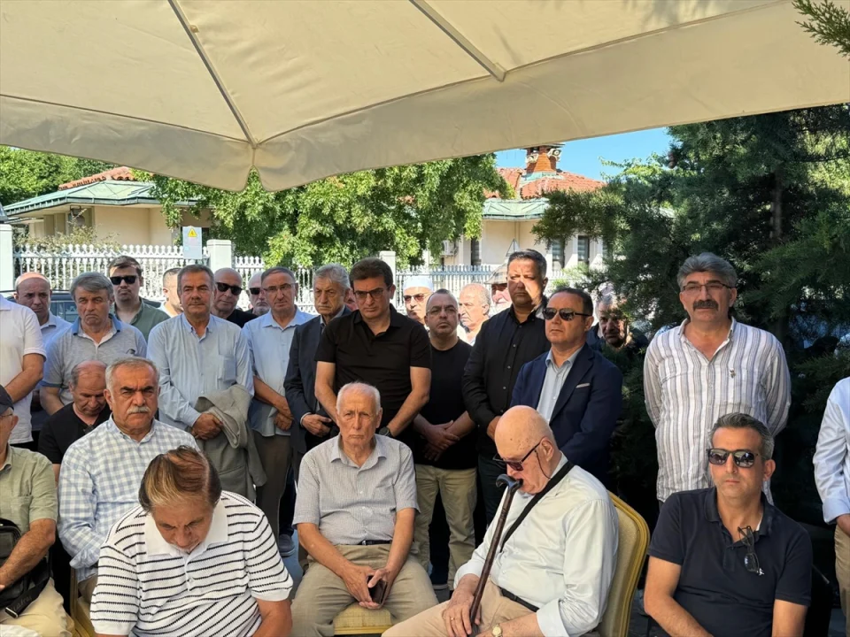 Prof. Dr. Nevzat Yalçıntaş kabri başında anıldı