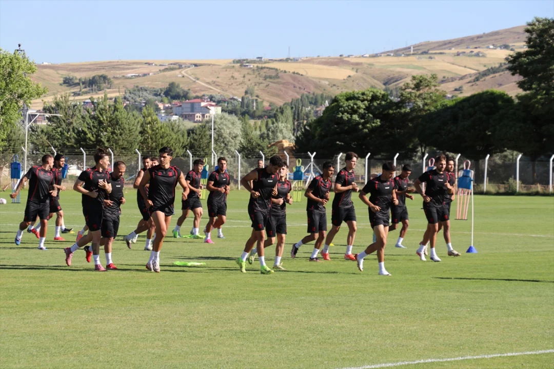 Sivasspor Teknik Direktörü İsmet Taşdemir'den destek çağrısı