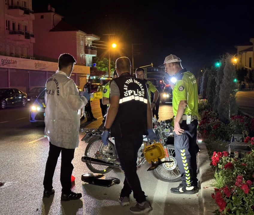 Karaman'da cipe çarpan motosiklet sürücüsü ağır yaralandı