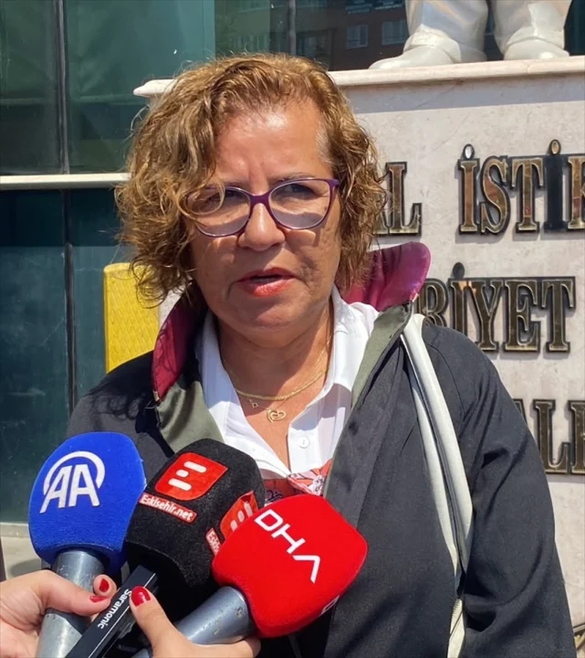 Eskişehir'de otomobiliyle çarptığı kadının ölümüne neden olan sanığa 5 yıl 4 ay hapisle tahliye kararı