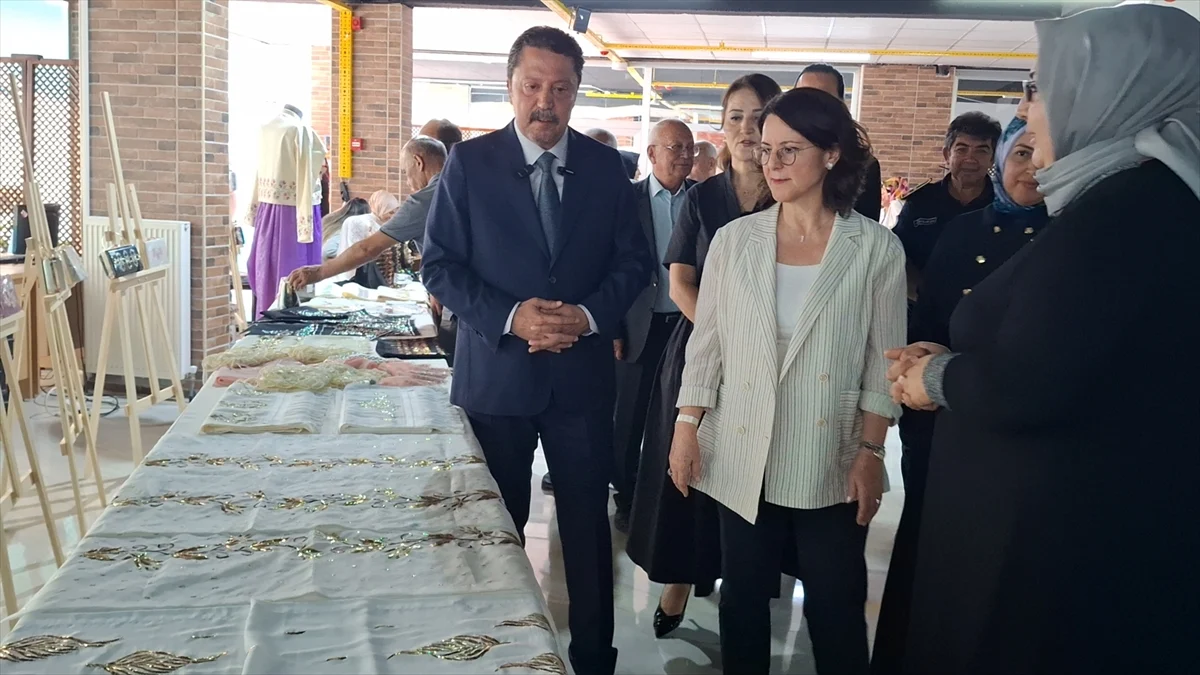 Beypazarı'nda yıl sonu sergisi açıldı