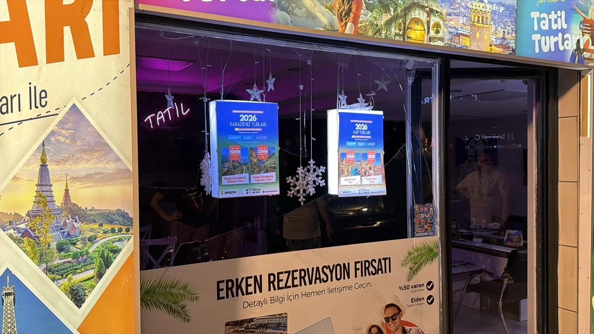Eskişehir'de bir iş yerinin camına tekmeyle kıran zanlı yakalandı