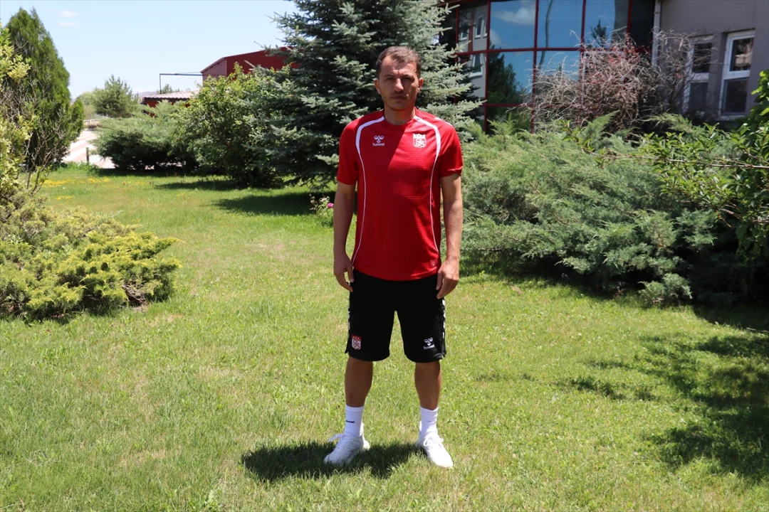 Ziya Erdal, 17 yıl formasını giydiği takıma yardımcı antrenör olarak geri döndü