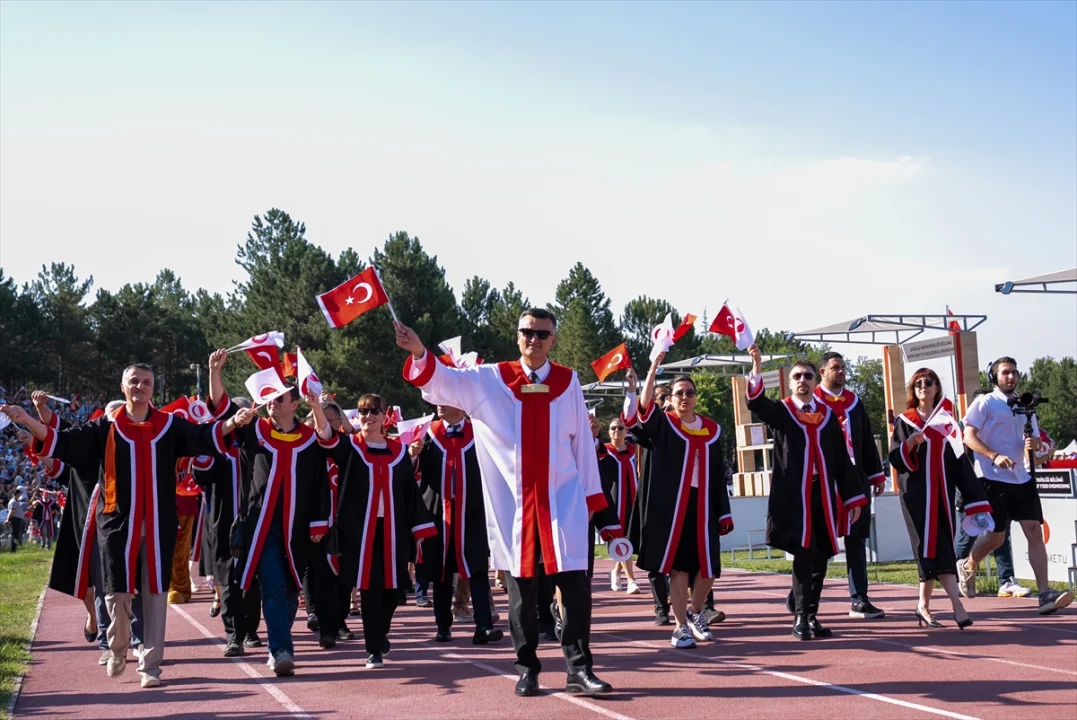 ODTÜ'de mezuniyet töreni düzenlendi
