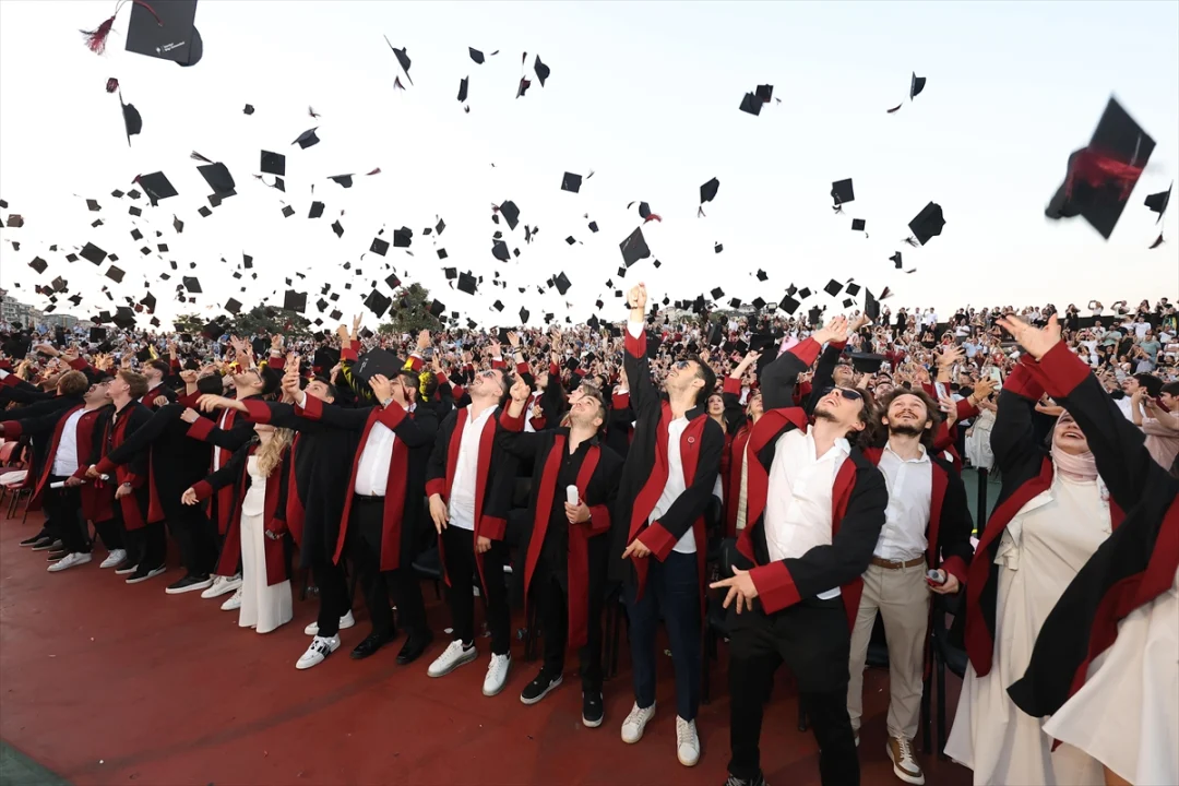 İstanbul Bilgi Üniversitesi'nde mezuniyet töreni düzenlendi