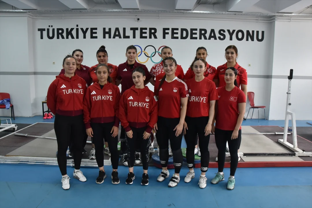 Milli halterciler, uluslararası organizasyonlara Ankara'da hazırlanıyor