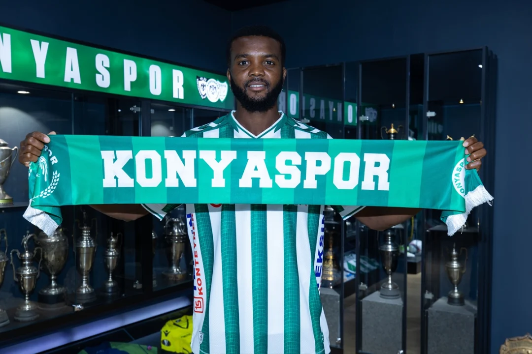 Konyaspor, Chidozie Awaziem'i transfer etti