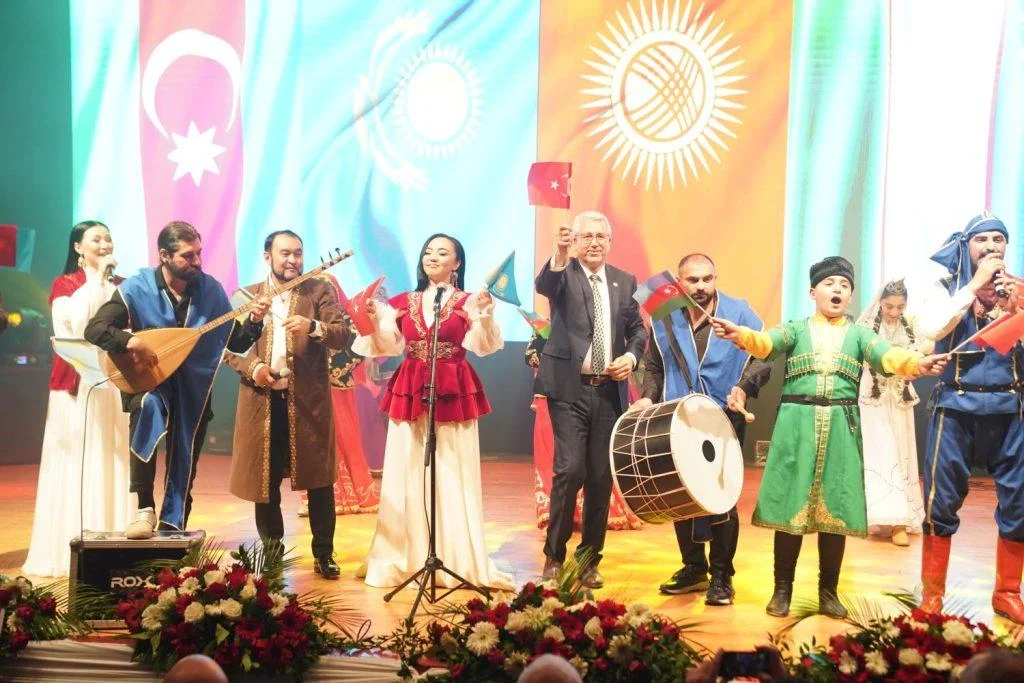TÜRK DÜNYASI VURGUSU