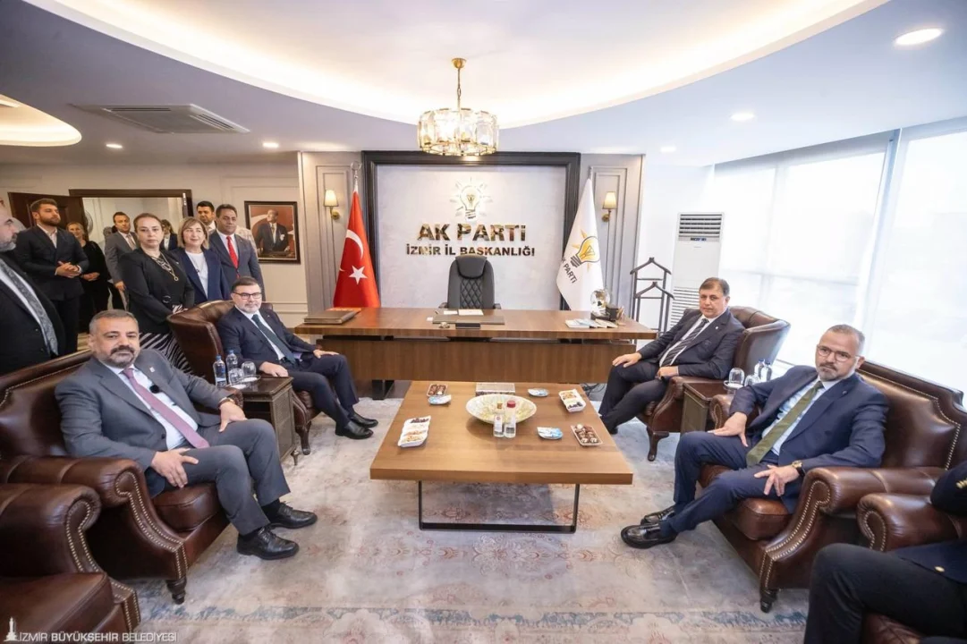 İZMİR’DE YENİ DÖNEM