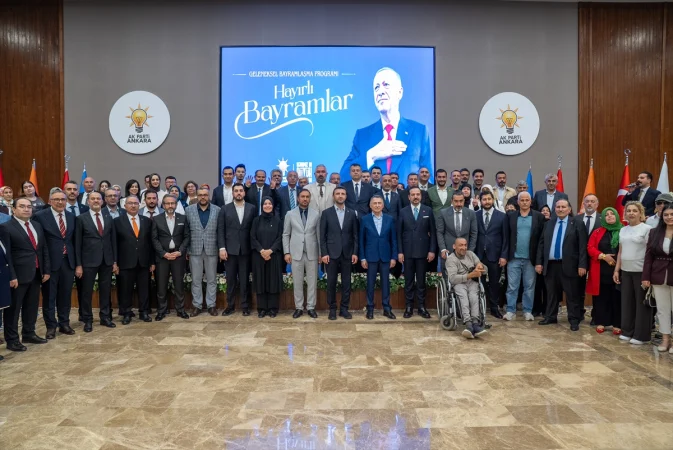 AK Parti Ankara İl Başkanlığı'nda bayramlaşma programı düzenlendi