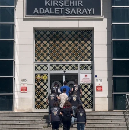 Kırşehir merkezli yasa dışı bahis operasyonunda 3 zanlı tutuklandı