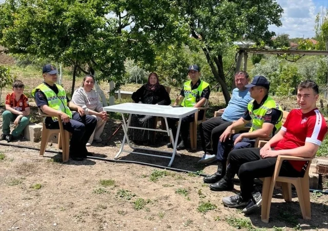 Kırşehir'de jandarmadan şehit ailelerine bayram ziyareti