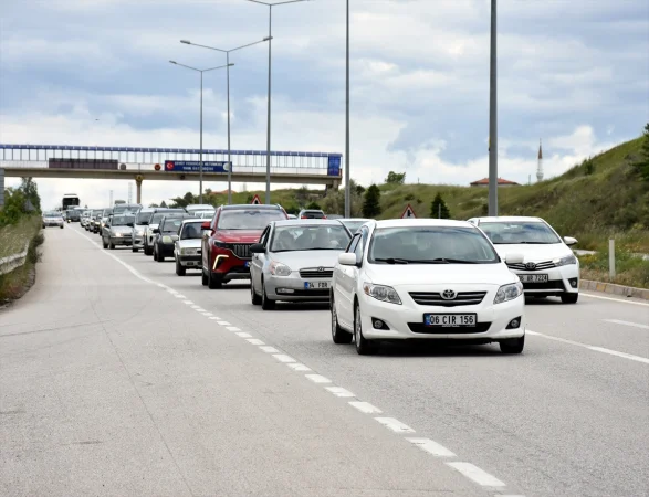 Kırıkkale'de bayram tatilinden dönüş yoğunluğu başladı