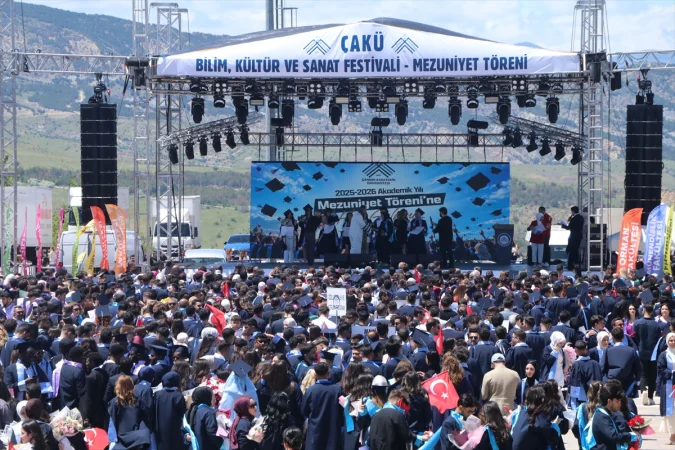 Çankırı Karatekin Üniversitesinde mezuniyet töreni düzenlendi