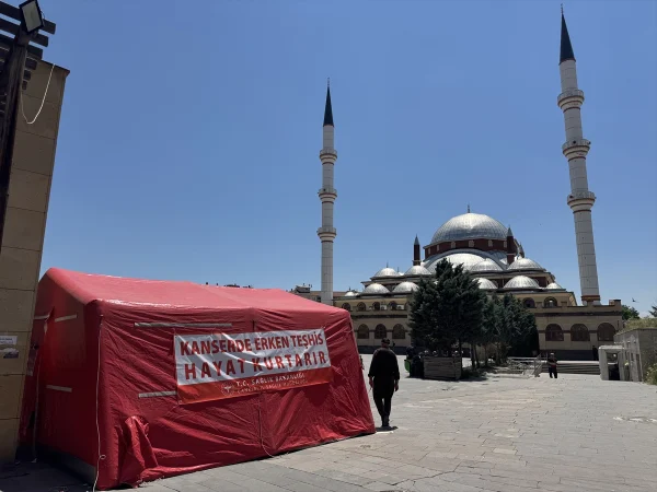 Çankırı'da koruyucu sağlık hizmetleri cami bahçelerine taşındı