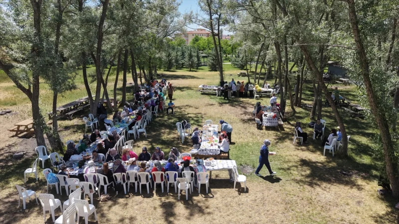 Çubuk'ta kursiyerler "Yaza Merhaba" etkinliği düzenledi