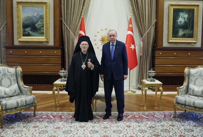 Cumhurbaşkanı Erdoğan, Fener Rum Patriği Bartholomeos'u kabul etti