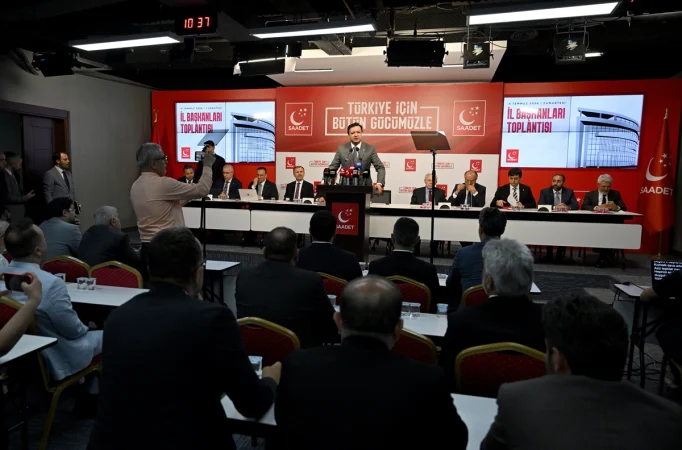 Saadet Partisi Genel Başkanı Arıkan, partisinin İl Başkanları Toplantısı'nda konuştu