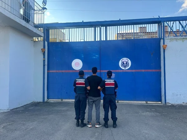 Nevşehir'de 13 yıl 10 ay kesinleşmiş hapis cezası bulunan hükümlü yakalandı