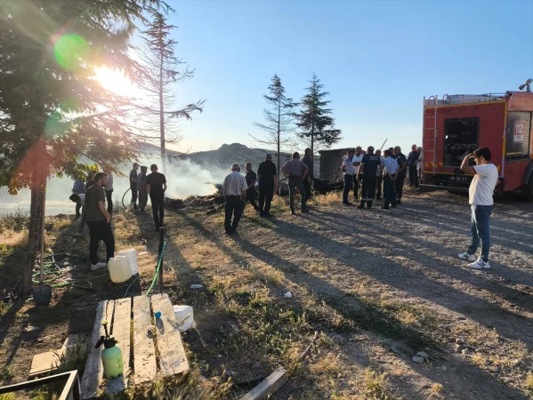 Yozgat'ta otluk alanda çıkan yangın söndürüldü