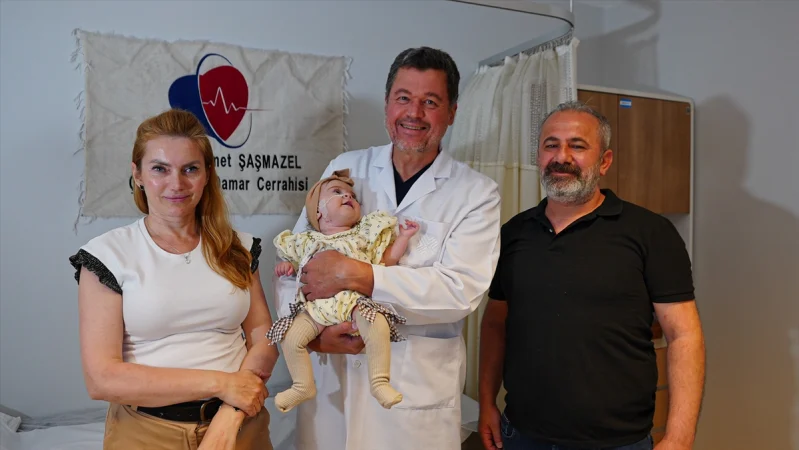 Anne karnında kalp hastalığı teşhis edilen Elif bebek uygulanan tedaviyle sağlığına kavuştu