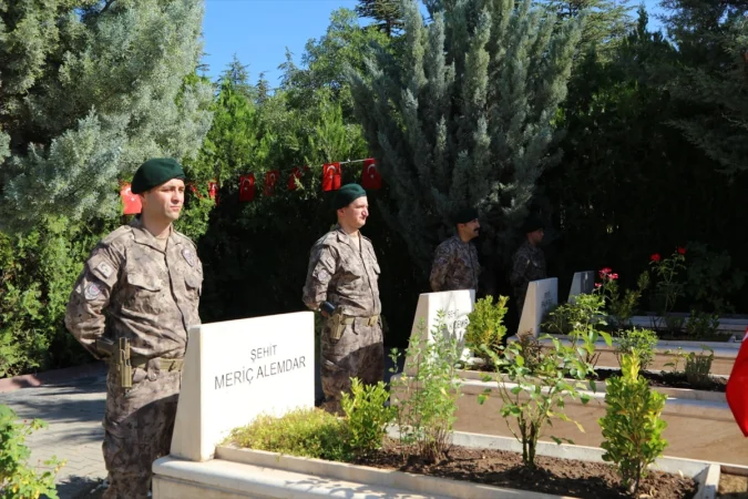 Gölbaşı'nda "15 Temmuz Demokrasi ve Milli Birlik Günü" programı düzenlendi