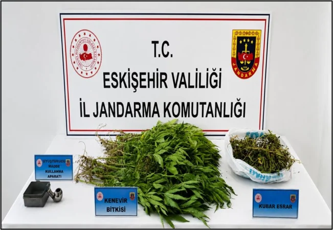 Eskişehir'de uyuşturucu operasyonunda yakalanan zanlı tutuklandı
