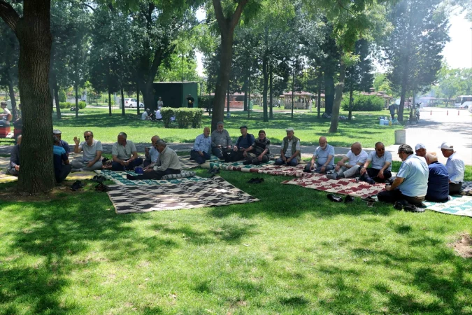 Karatay Belediye Başkanı Kılca, emeklilerle piknikte buluştu
