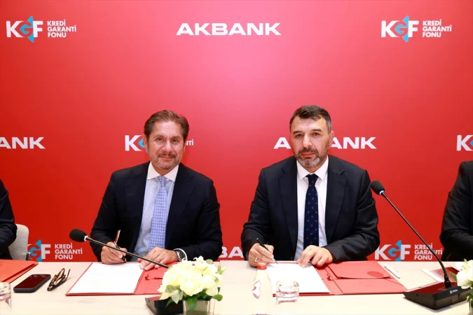 Akbank ve KGF işbirliğiyle KOBİ'ler Dijital KGF kredisine Akbank Mobil'den ulaşabilecek