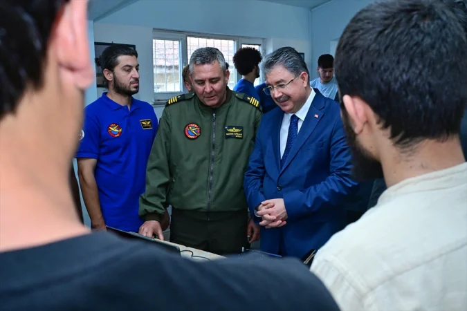 Eskişehir Valisi Yılmaz'dan İnönü Türk Hava Kurumu Eğitim Merkezi'ne ziyaret