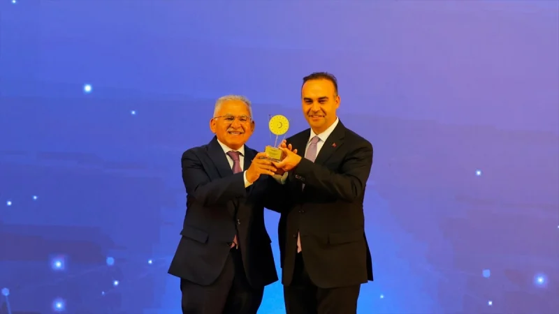 Kayseri Büyükşehir Belediyesinin RES Projesi'ne verimlilik ödülü