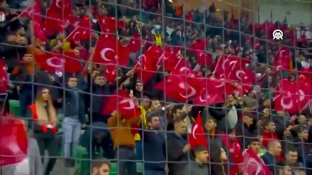 Güzel sanatlar liselerinin hazırladığı milli takım marşları halk oylamasına sunuldu